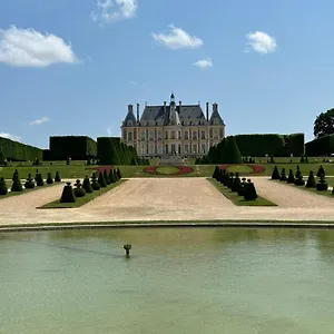 https://aredski-annexe-apartment-sceaux.fr-paris.fr
