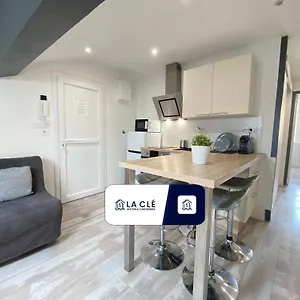 Appartement T2 Centre-ville Place D'armes Clim-wifi, Toulon