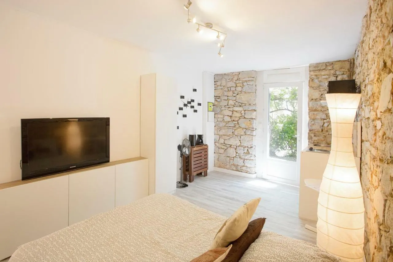 Daire Gregbnb - Studio Climatise - Terrasse & Parking Prive Toulon