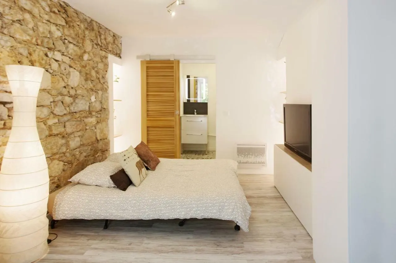 Daire Gregbnb - Studio Climatise - Terrasse & Parking Prive Toulon Fransa